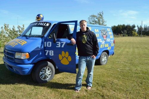 Sizzler22's profile picture. Hung like A Hansen.