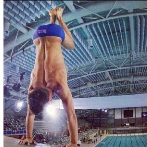 will always renember the day i saw tom daley in my tv and i feel in love! Tonia followes 22/12/12 :). Splash followed 5/3/13