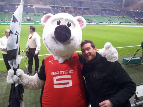 Elios44's profile picture. 