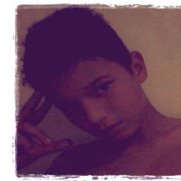 meu nome é caio tenho 12 anos moro em natal e sou do signo #leão e já ia esquecendo me add no facebook tai o link http://t.co/RAys8UWN