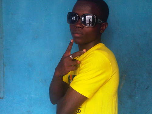 Wizkamo's profile picture. Good leader must first be a gud servant to the people.....