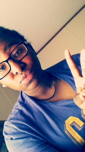 ..?? u lurkin uh?? so mean while crush my follow button;) #teamfollowback #teamEAHS