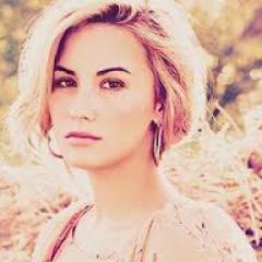 Twitter  dedicado a @ddlovato