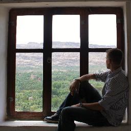 Study, Serve, Travel, Laugh. More of a twitter consumer these days.