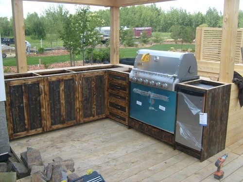 dalescott1's profile picture. I own a company that recycles barnwood and makes anything from Specialty floors to custom picture frames.