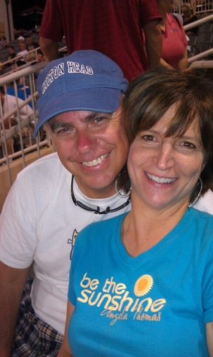An extrovert who sometimes longs to be an introvert :)
A wife/mom & assistant to a good farmer's wife. #1000gifts #grateful