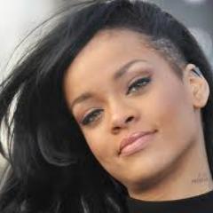 JovemRihanna's profile picture. Linda, deslumbrante, louca, amada, sensível, esperta, maravilhosa, atrevida, poderosa, única. Assim é a @Rihanna.
