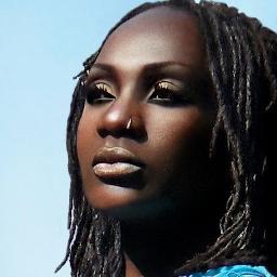 Auteur compositeur interprète. Au Brésil auto-produit son premier album. En France, elle présente son 2ème projet en anglais, swahili et portugais.