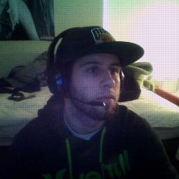 Faro SparK @faroclan C.O.D 4 first gen follow me i will follow back Watch my stream on twitch and follow me and ill follow back http://t.co/qPZdrcSIIu