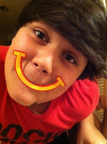 •| AsTro Gaming |• `1/12/13` Im A '13' Yr Old Quickscoper / Noscoper & Trickshotter. Follow Me & I'll Follow You Backk! #DreamChaser.