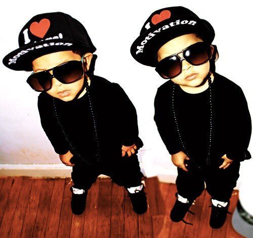 Beheerders: @HalloIkBenWesly @_ikheetluuk_ | op naar de 2000 promo4promo +2000