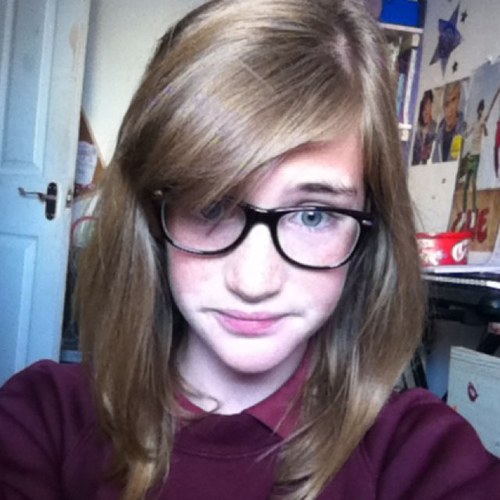 One Direction rule my life! Stalk me nd like my page on facebook: http://t.co/aKCSFjEXCt