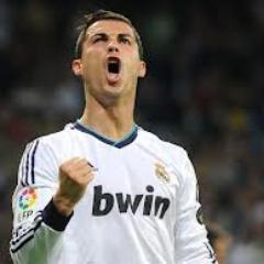 I am an Arsenal player game offensive midfielder or right end and striker in Arsenal FC
FOLLOW ME AND I STILL EASY