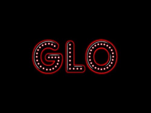 Klare Rufo and Alan Pugh have set up GLO (glee loving oddballs) join us on Mondays for singing, dancing and all the happiness you can shake a stick at!