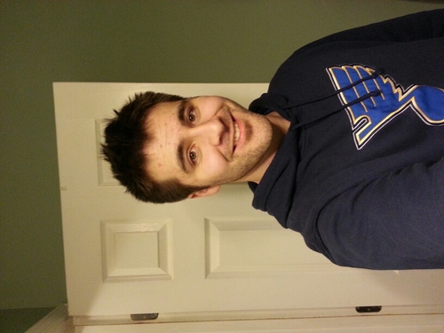 feelthe12ush's profile picture. 