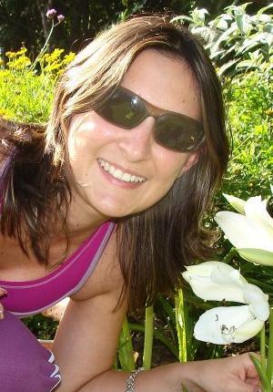 Amante de la Naturaleza. Luchadora, hacer realidad mis Sueños. Optimista. Actitud Positiva. Líder Certificada en Yoga de la Risa.    Lic. Contador Publico.