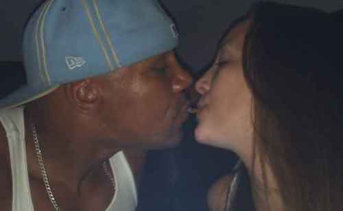 melladasia's profile picture. Ink-slinger extrodiniare.