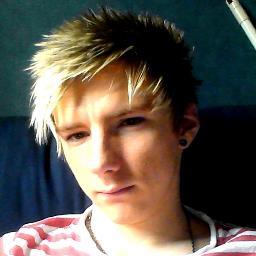 Kyle davidson 

Nicole x