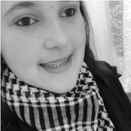 Nada existe de mais lindo... nada é mais encantador... do que os teus lábios sorrindo depois de um beijo de amor.