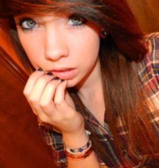 Im 15 (Single) And im a fan of 1D Midnight Red & The Wanted And Union J !!! :D