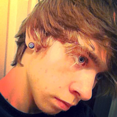 AutumnsBoyfrand's profile picture. my name is david haney i love basketball and i like football i loveee my girlfriend bc she is u know amazing