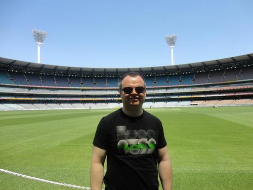 Luton Town supporter.  Lives in Perth, Western Australia 
Travelled to London for the weekend to see Luton’s 2023 play off final win!  UH & Curtin Uni alumni