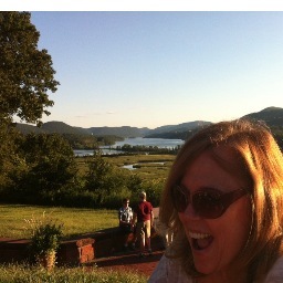Rocket scientist, pinot grigio connoisseur, dreamer, parent.