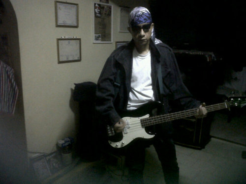 Fundador de la banda de rock F.M que luego se convirtio en K-TALOGO.Productor  nacional independiente mención radio.