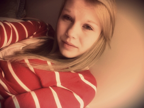 annalowess's profile picture. typical teenager, 16 & onelove is kushhy goodness♡