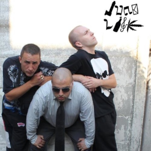 _]unk[_ife T-SHIRT TE KOOP OP http://t.co/cqWjHwnrXR _] 4 [_
@KankahD_NL @KutPiraatNL @djcrackheadNL