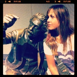 tooterart's profile picture. inspired by creative minds  those who can create something out of nothing. or nothing out of something. interesting peeps.
art. music. creative
+ energy.