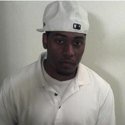 BEATS FOR SALE!! http://t.co/J3MFhQ6t   follow my other account too! @phyrebeatz100