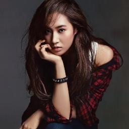 Girls' Generation make you feel the heat; Kwon yuri 89's; I'm just beautiful me and Limited Edition. Xoxo