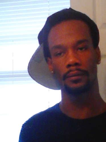 Laidback cool nigga.... Iont do much