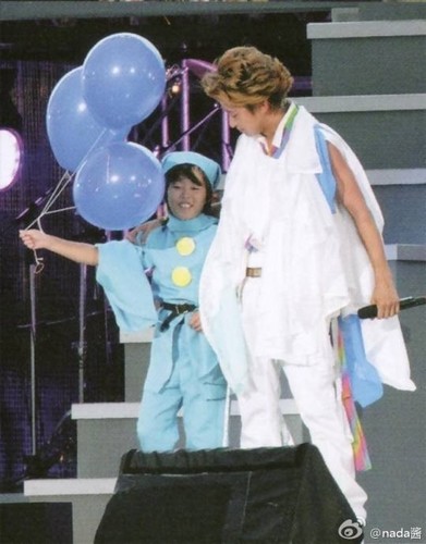 ano_ha's profile picture. 日本の西に在住。自由になる時間が不規則なので隙間で情報収集、ひっそり生息中。絡みは少ないです。なのでたくさんRTしてたら温かい目で見守ってくれると嬉しいです⊂(´ω｀⊂⌒⊃ 　現在は都合にて好きな事とはちょっぴり距離を置いた自重モード突入ですがめげずに頑張ってます(*´ω｀*)  歌うたいや職人気質の人を応援してます。