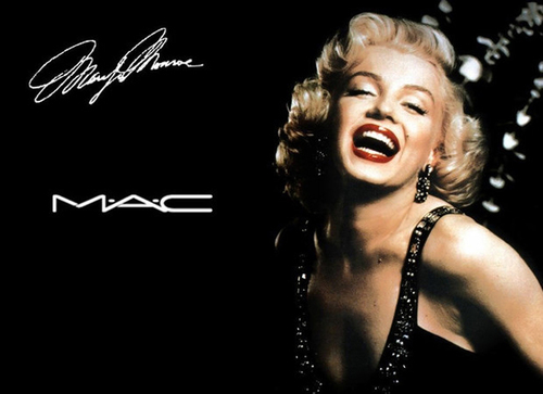 Here you will find several things about the greatest divas and galas of all time.....