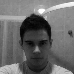 +18 'Fumate un porro y deja la distancia' 'Que me comas la boca y dejame la cabeza'
