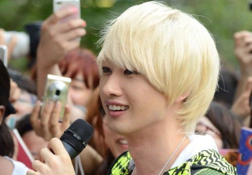 superjuniorと少女時代 大好きな高校一年生(*･ω･)ﾉ　superjunior大好きな人絡んで下さいヽ(^0^)ﾉ