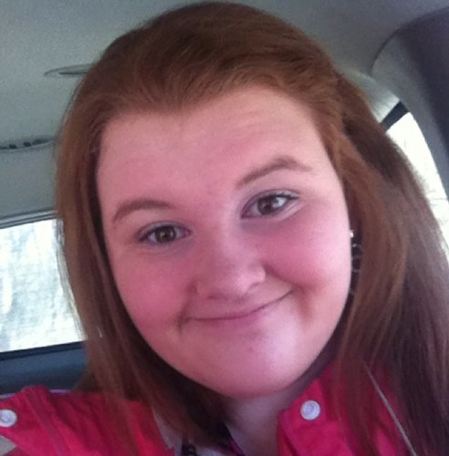 Heyyy I'm Jamie. I'm 14 I go to FCHS. Imma freshman.. Follow meee (: