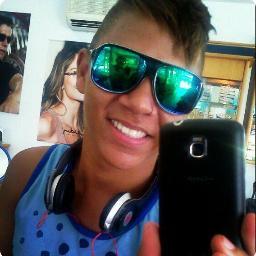 Eu me amooo.. simplismente isso..