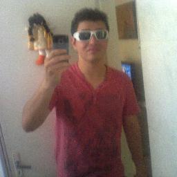 Gremista eu sou!
E o Grêmio é a alegria do meu coração
É a minha vida, é a minha paixão
Um sentimento sem explicação