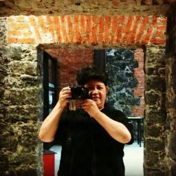Amante de la Historia, la lectura, la fotografía, el cine, la buena gastronomía, apasionada de los deportes, turista y exploradora cultural de mi país.