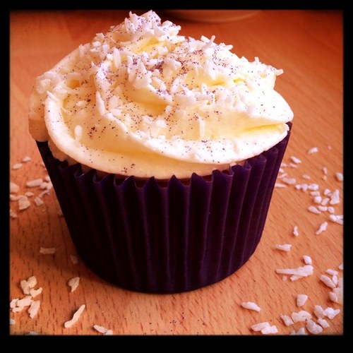 Baking & Shaking to the beat. Passionate about baking and dancing. I also love to keep fit. Read my blog: http://t.co/3C0Z3siK