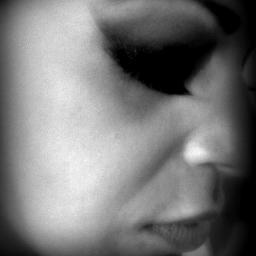 Apaixonada por Jesus,casada amo minha familia,e meu mundo é Make Up