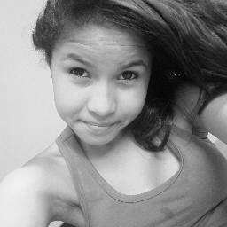My LIfe is One Direction ... Love @Niallofficial,@Harry_Styles,@Louis_Tomlinson,@Real_Liam_Payne,@ZaynMalik
I'am belieber Mixer Directioner Lovatic..