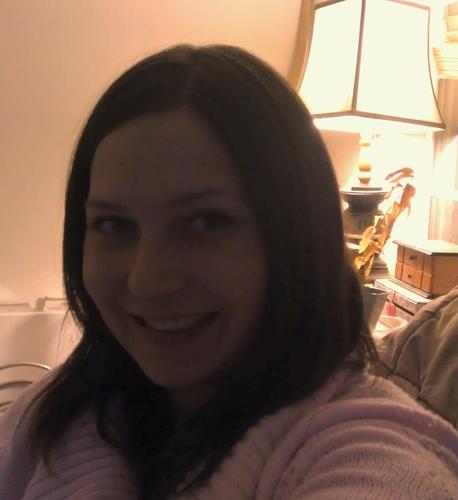Podunk Nowhere homegrown.semi pro smack talker.pseudo naturalista.darn good massage therapist.animal &music adorer.bigger-than-her-body soul sista!:)