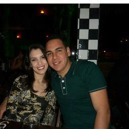 Casada 20 aninhos um filho lindo..Capricorniana - felizz :) !!!