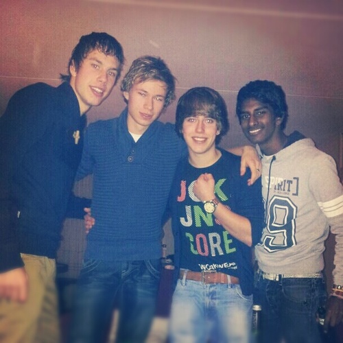 nicojansenn's profile picture. We only have one life to live, don't waste no time and let other people bring you down, do what makes you happy and motivate yourself.