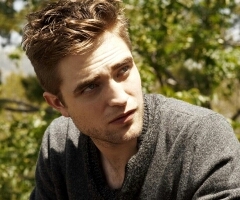 Robert Pattinson.Estos years was a beautiful success in film with the Twilight films and thank you all for following segirno.