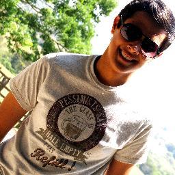 17 anos, #musica, #Deus,#Grudes,#tumblr, de bem com a vida :B   http://t.co/RCC75Rfy